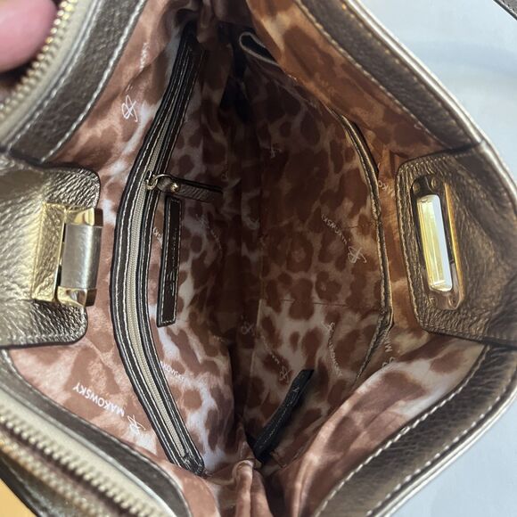 B. Makowsky Shoulder Bag Purse Gold Metallic Leather Turn Lock Bucket Dust Bag - Picture 8 of 16